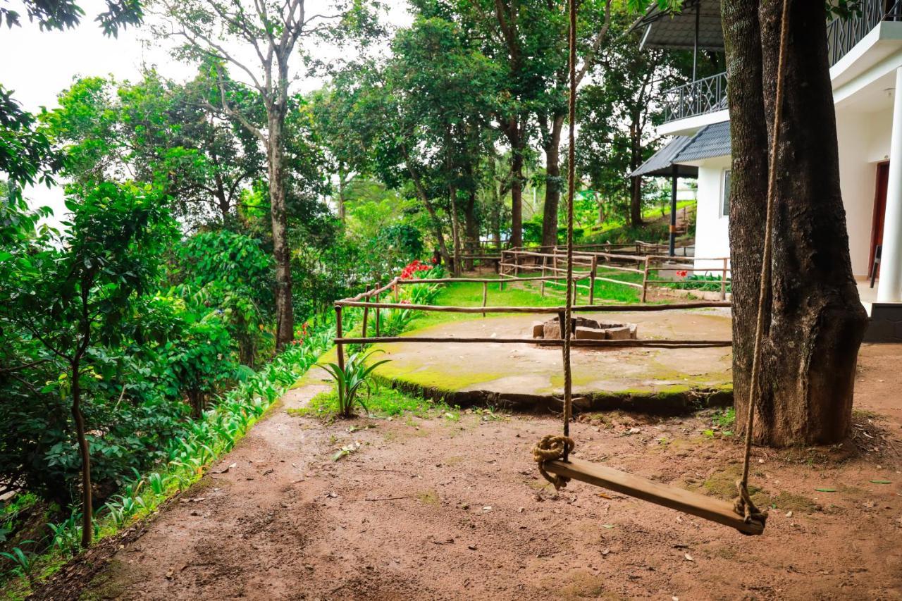 Golden Fern Resort Kanthalloor 外观 照片