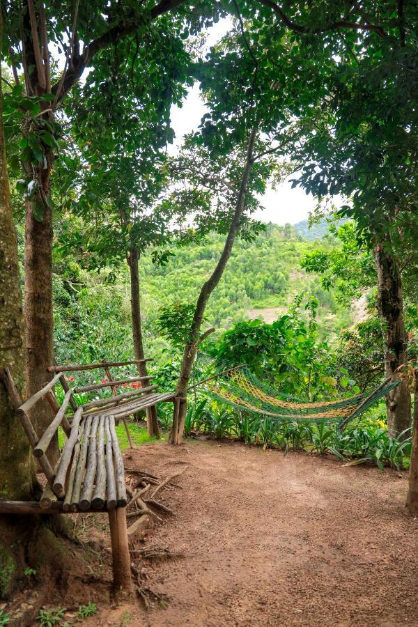 Golden Fern Resort Kanthalloor 外观 照片