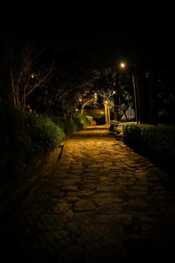 Golden Fern Resort Kanthalloor 外观 照片
