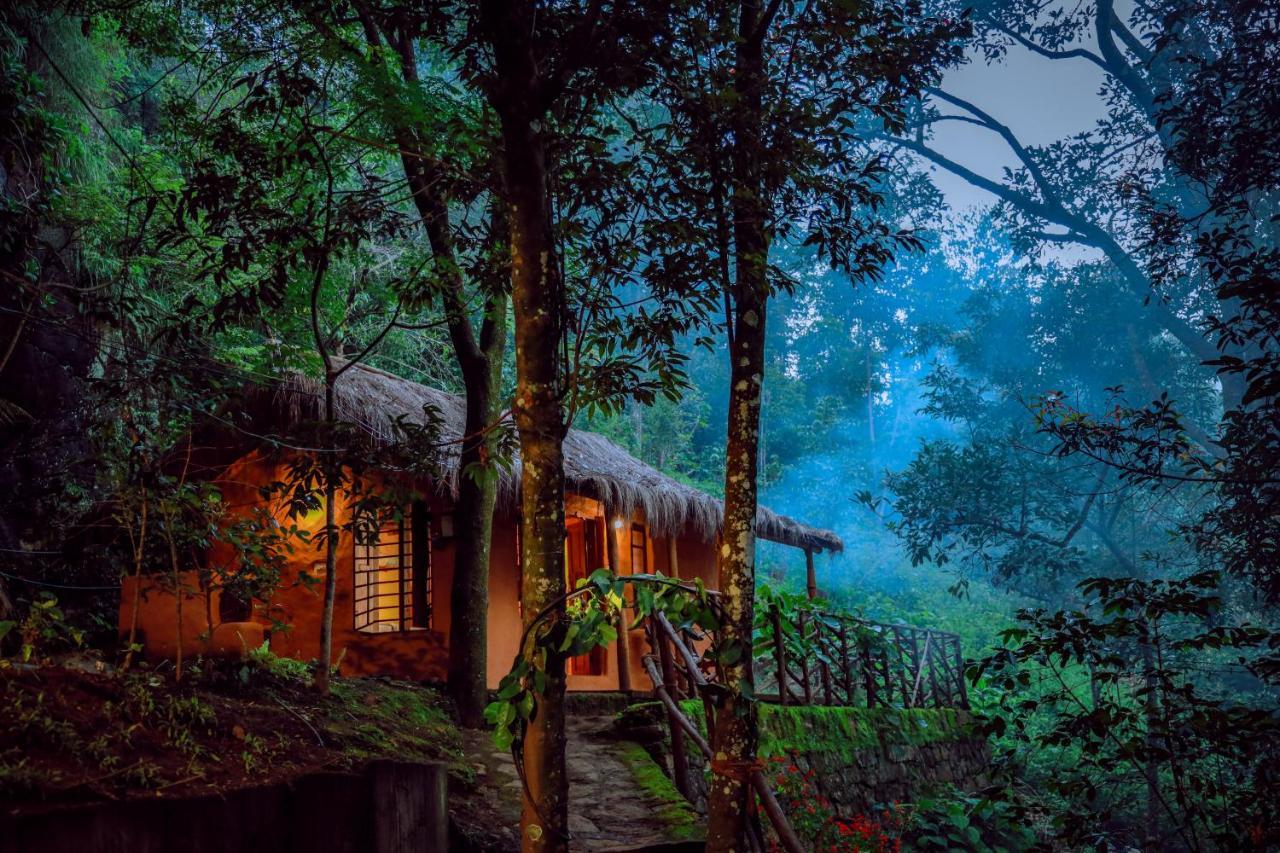 Golden Fern Resort Kanthalloor 外观 照片