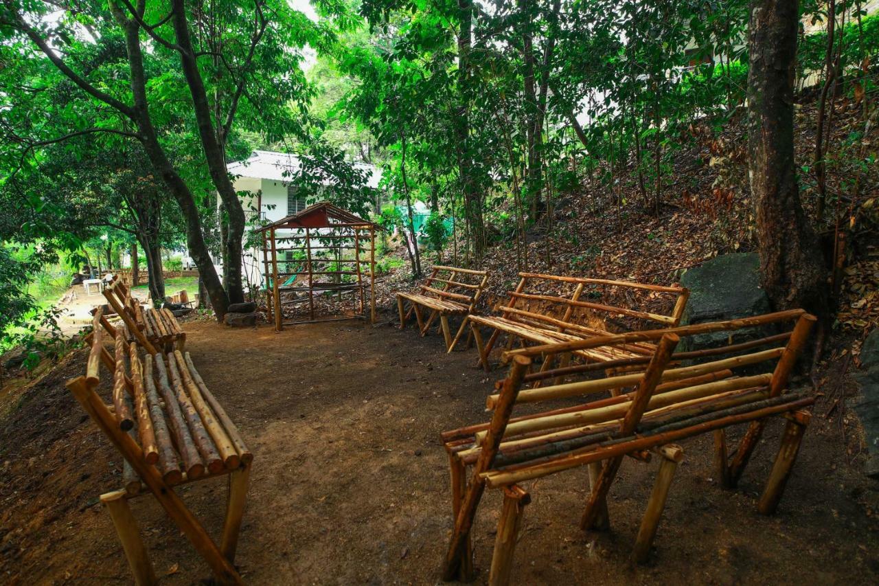 Golden Fern Resort Kanthalloor 外观 照片